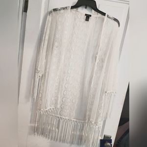 Whit lace cover up